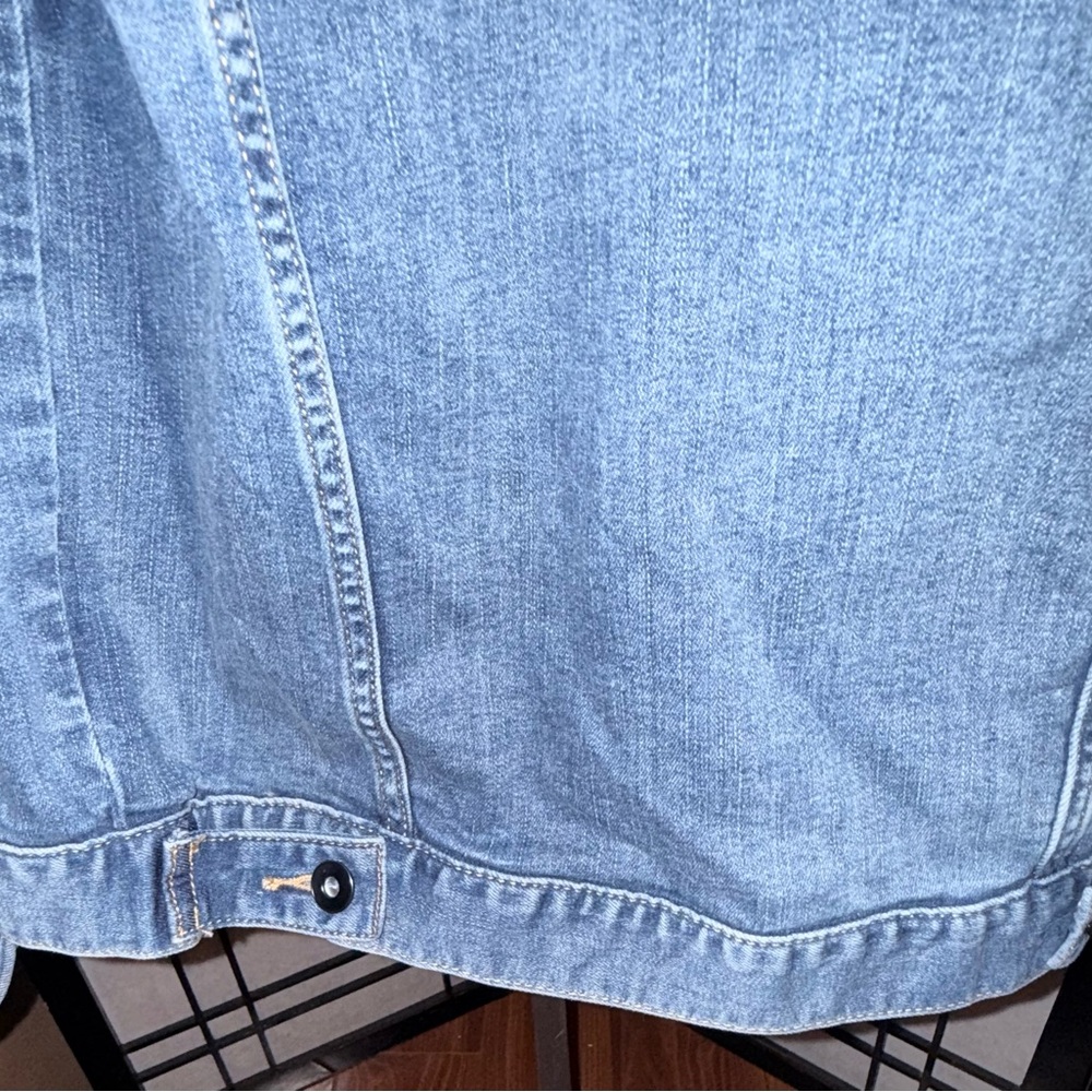 Daily Ritual Light Blue Denim Jacket - Picture 8 of 9